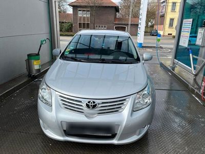 gebraucht Toyota Avensis Sol 1.8 Valvematic Sol