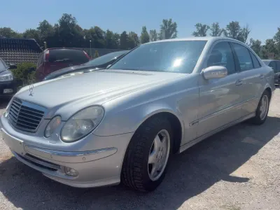 Gebraucht Mercedes E270 177 PS (130 kW) 2002 Grau Limousine