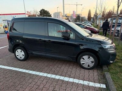 Gebraucht Nissan Townstar N-Connecta 131 PS (96 kW) 2024 Schwarz Van / Kleinbus