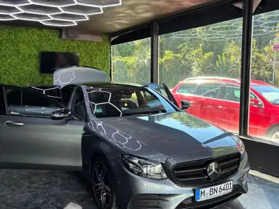 Brugt Mercedes E200 AMG line 185 HK (136 kW) 2016 Grå Sedan