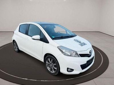 Gebraucht Toyota Yaris Executive 99 PS (72 kW) 2012 Weiß Kleinwagen