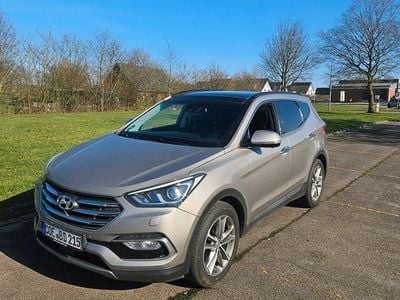 Gebraucht Hyundai Santa Fe Premium 200 PS (147 kW) 2016 Grau SUV