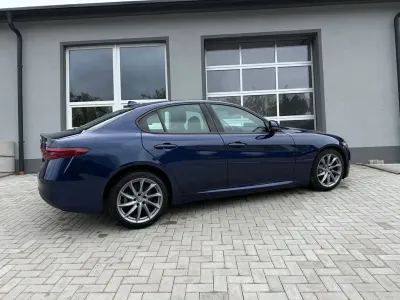 Gebraucht Alfa Romeo Giulia Super 160 PS (117 kW) 2019 Blau Limousine