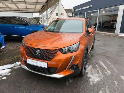 Orange Gebraucht 2021 Peugeot 2008 Allure SUV | 15.990 € (Fairer Preis)