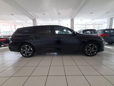 Schwarz Gebraucht 2023 Peugeot 308 Allure Limousine | 17.200 € (Fairer Preis)