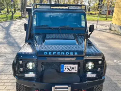 Occasion Land Rover Defender SE 122 ch (89 kW) 2014 Noir Break