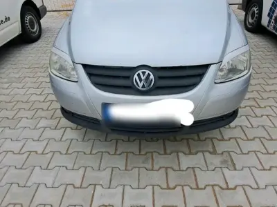 Gebraucht VW Fox 54 PS (39 kW) 2010 Silber Kleinwagen