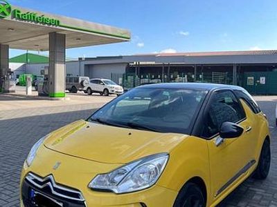 Gebraucht Citroën DS3 92 PS (67 kW) 2013 Gelb Coupé