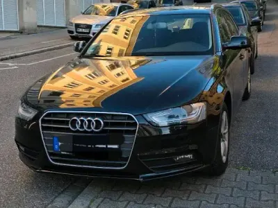 Używany Audi A4 143 KM (105 kW) 2012 Czarny Kombi