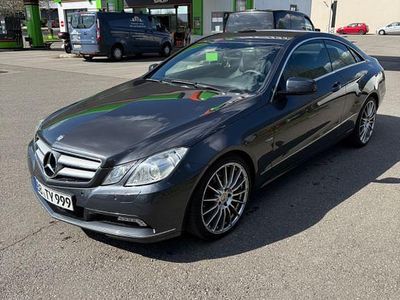 Gebraucht Mercedes E250 Avantgarde 204 PS (150 kW) 2012 Grau Coupé