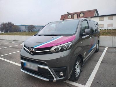 Gebraucht Toyota Proace Executive 177 PS (130 kW) 2018 Grau Van / Kleinbus