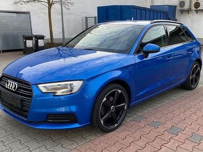 Gebraucht Audi A3 Sport 150 PS (110 kW) 2017 Blau Limousine