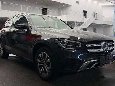 Gebraucht Mercedes GLC220 Exclusive 194 PS (142 kW) 2021 Graphitgrau SUV