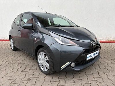 Gebraucht Toyota Aygo X-play 69 PS (50 kW) 2017 Grau Kleinwagen
