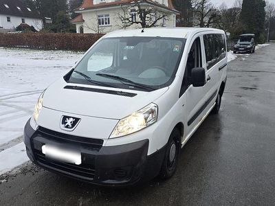 Weiß Gebraucht 2011 Peugeot TePee Van / Kleinbus | 2.450 €