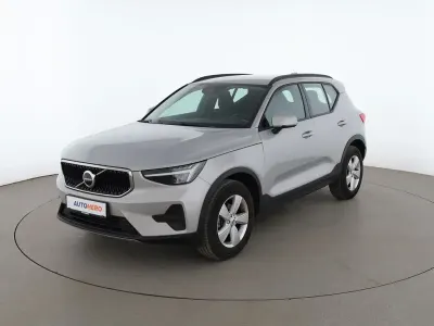 Gebraucht Volvo XC40 129 PS (94 kW) 2023 Grau SUV