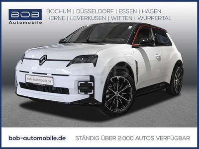 Second-hand Renault R5 Iconic 89 kW (122 CP) 2025 Alb Hatchback