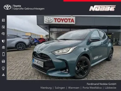 Gebraucht Toyota Yaris Hybrid 116 PS (85 kW) 2025 Everest green metallic Kleinwagen