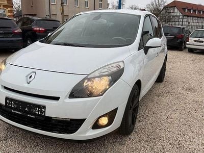 Gebraucht Renault Grand Scénic III Luxe 140 PS (102 kW) 2009 Weiß Van / Kleinbus