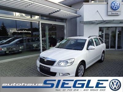 Weiß Gebraucht 2013 Skoda Octavia Ambition Kombi | 12.450 € (Etwas zu teuer)