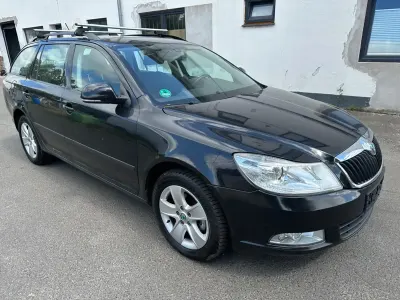 Gebraucht Skoda Octavia 105 PS (77 kW) 2012 Schwarz Kombi