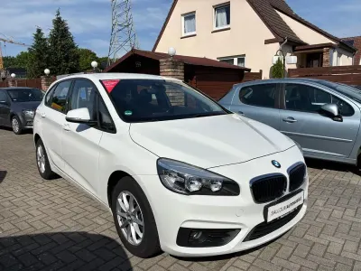 Używany BMW 218 Advantage 136 KM (100 kW) 2016 Biały Kombi