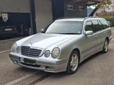 Mercedes E220