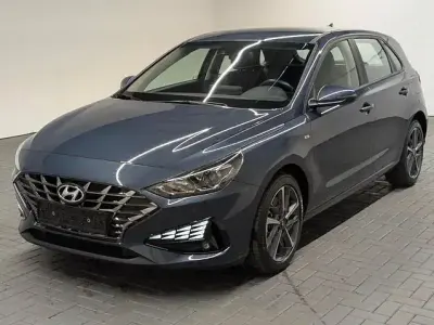 Gebraucht Hyundai i30 Trend 160 PS (117 kW) 2023 Tealblaumet. Limousine