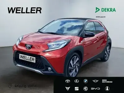 Gebraucht Toyota Aygo X X-plore 72 PS (52 kW) 2023 Rot SUV