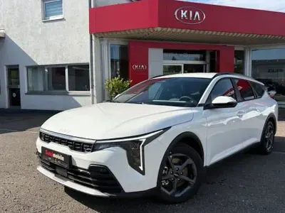 Neu Kia Ceed Sportswagon Vision 150 PS (110 kW) 2026 Weiß Kombi