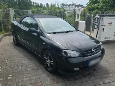 Gebraucht Opel Astra 103 PS (75 kW) 2001 Schwarz Cabrio
