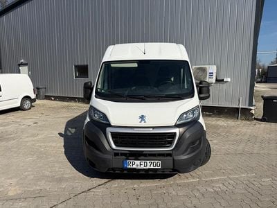 Gebraucht Peugeot Boxer 140 PS (102 kW) 2021 Weiß Van
