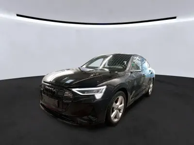 Gebraucht Audi e-tron Sportback Black Edition 300 kW (408 PS) 2022 Mythosschwarz metallic SUV