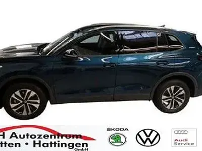 Usata VW Tiguan Pro 204 CV (150 kW) 2025 Blu SUV