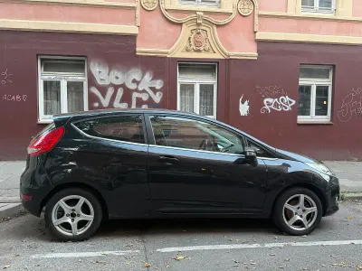 Gebraucht Ford Fiesta 2010 Schwarz Limousine