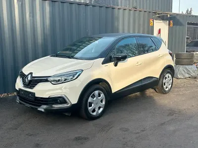 Gebraucht Renault Captur Bose Edition 118 PS (86 kW) 2018 Andere farben SUV