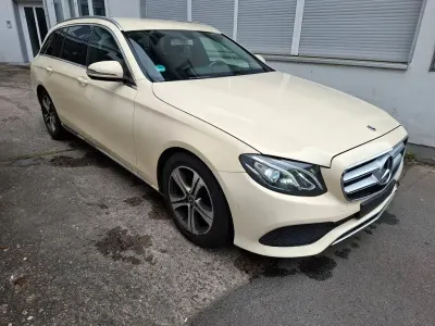 Second-hand Mercedes E220 Avantgarde 194 CP (142 kW) 2018 Bej Berlinǎ