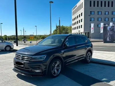 Gebraucht VW Tiguan Allspace R-line 190 PS (139 kW) 2019 Schwarz SUV