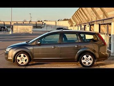 Gebraucht Ford Focus 109 PS (80 kW) 2006 Grau Kombi