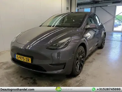 Gebraucht Tesla Model Y RWD 175 kW (238 PS) 2023 Grau SUV
