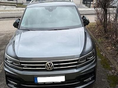 Gebraucht VW Tiguan Allspace 190 PS (139 kW) 2020 Grau SUV