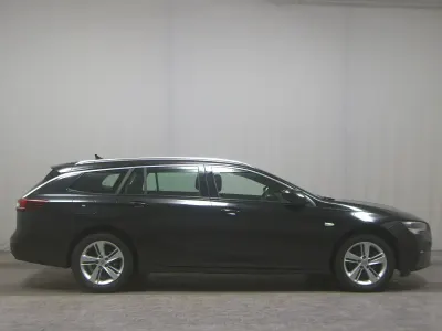 Gebraucht Opel Insignia Elegance 174 PS (127 kW) 2021 Schwarz Kombi