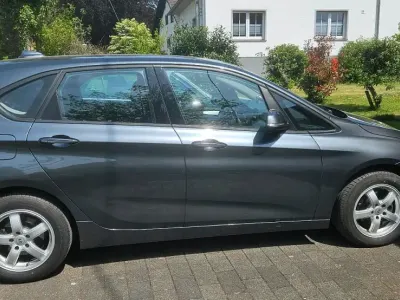 Second-hand BMW 214 95 CP (69 kW) 2016 Negru Break