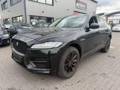 Gebraucht Jaguar F-Pace R-Sport 179 PS (131 kW) 2020 Schwarz SUV