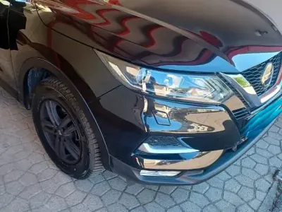 Gebraucht Nissan Qashqai N-Connecta 116 PS (85 kW) 2018 Schwarz SUV