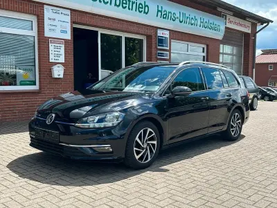 Gebraucht VW Golf VII Join 131 PS (96 kW) 2018 Schwarz Kombi