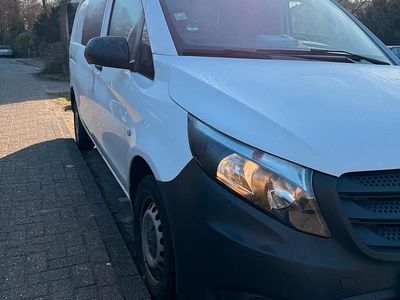 Gebraucht Mercedes Vito 114 PS (83 kW) 2017 Weiß Van