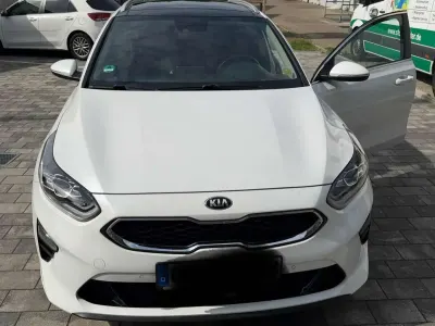 Gebraucht Kia Ceed Vision 136 PS (100 kW) 2019 Weiß Kleinwagen