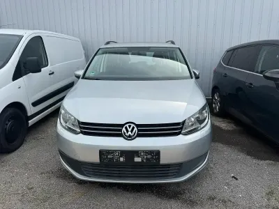 Gebraucht VW Touran 105 PS (77 kW) 2012 Silber Van / Kleinbus
