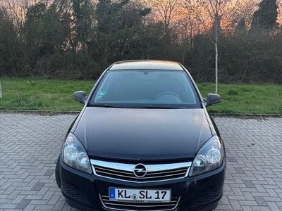 Gebraucht Opel Astra Innovation 90 PS (66 kW) 2009 Schwarz Limousine
